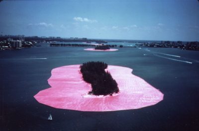 Christo & Jeanne-Claude. Surrounded Islands, Biscayne Bay, Greater Miami, Florida, 1980-83 (Opera)