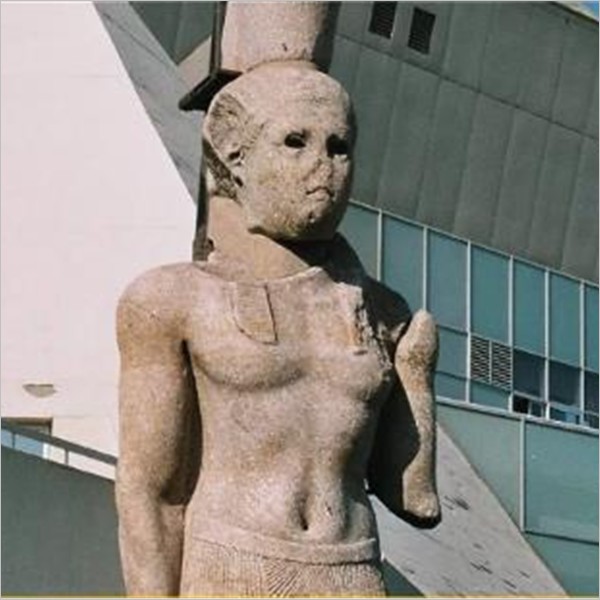 Conferenza: "La statuaria colossale nell'Egitto dei Tolomei"