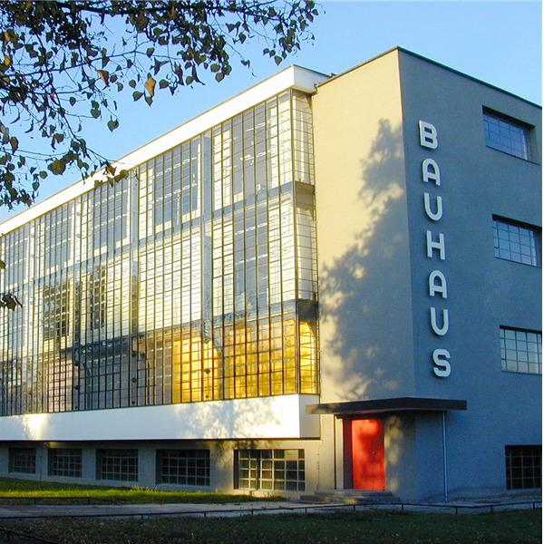 Cento anni di Bauhaus. Doppio appuntamento per il centenario della celebre scuola