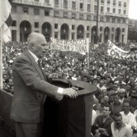Genova movimento immagine. Dalla ricostruzione ai fatti del giugno 1960 - Fotografie di Giorgio Bergami