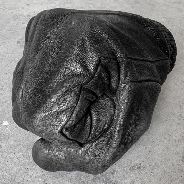 Fabio Viale. Black fist