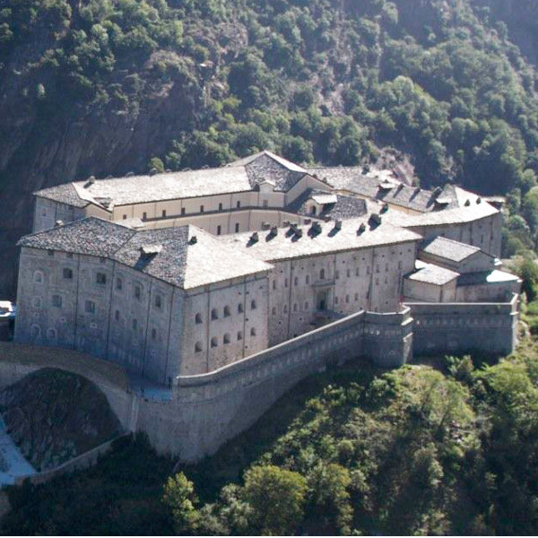 Avviso di selezione pubblica per il conferimento dell’incarico di direttore del Forte di Bard