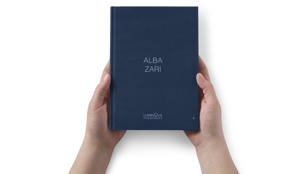 Il quarto volume di Luminous phenomena è dedicato ad Alba Zari