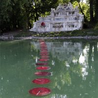 Gloria d'amore 2021. Water art per la Peschiera del Parco Ducale