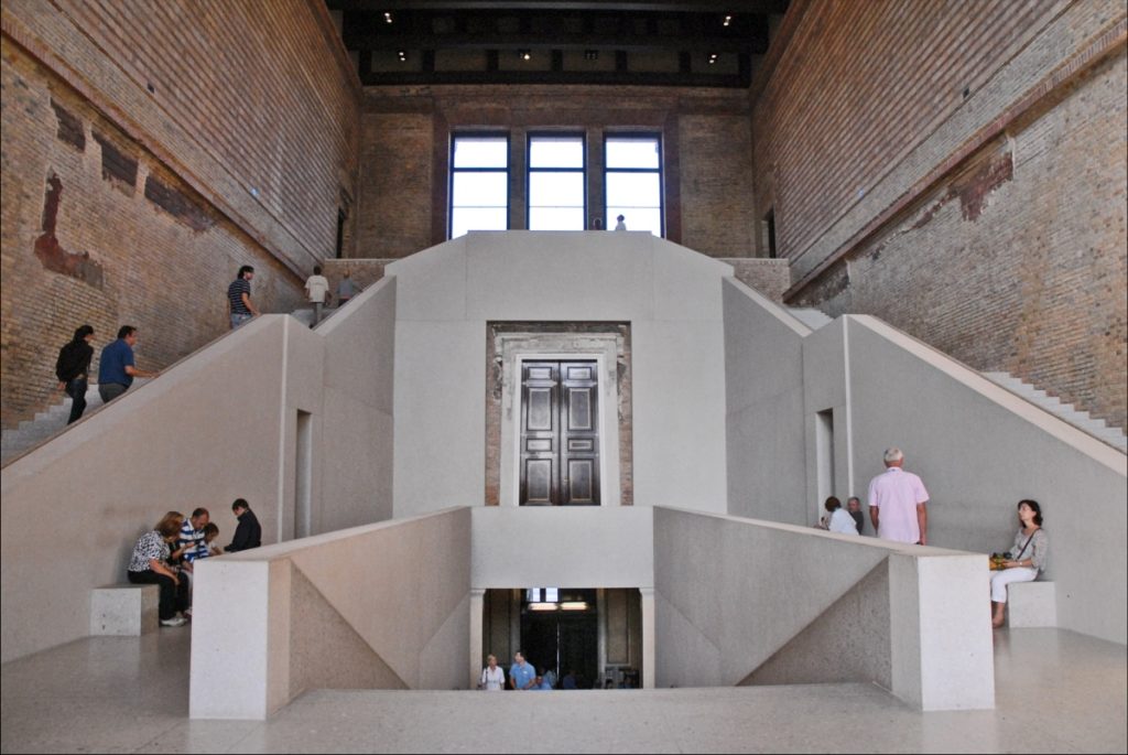 Il museo come opera d'arte. Verso la transitività strutturale delle forme merci estetiche relative