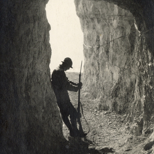 Immagini dal fronte. La guerra 1914-1918 nell'archivio della Biblioteca Cesare Pozzo