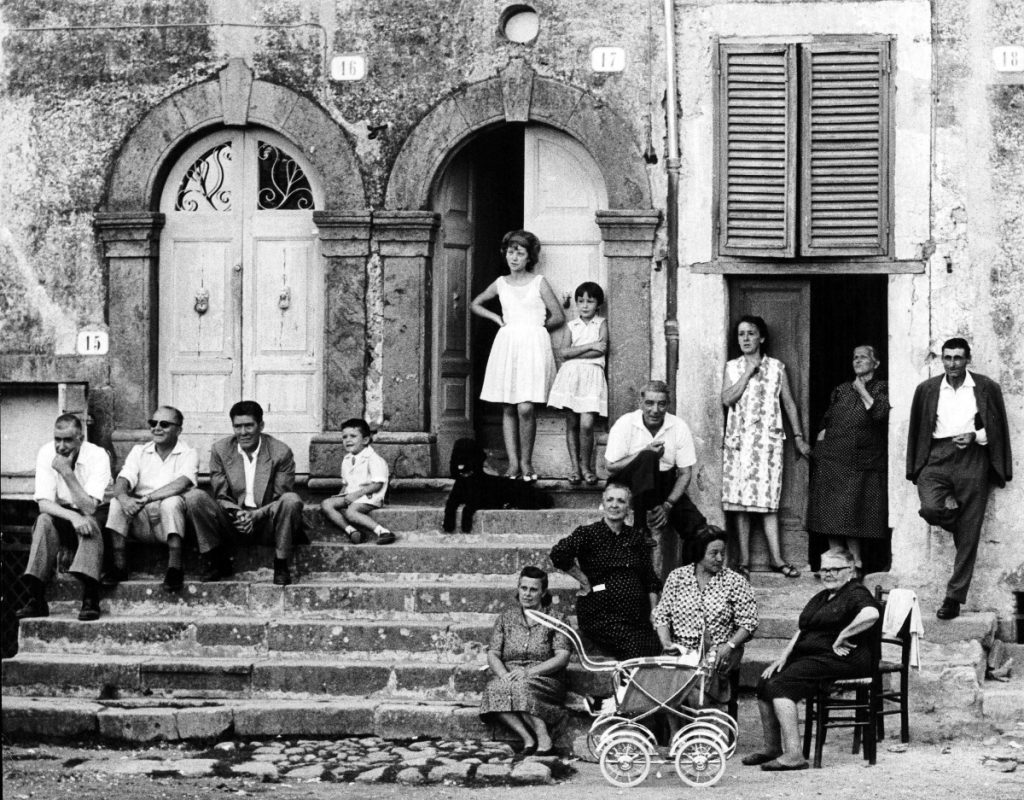 Oriolo Romano, Viterbo, 1964 - © Gianni Berengo Gardin. Courtesy Fondazione Forma per la Fotografia