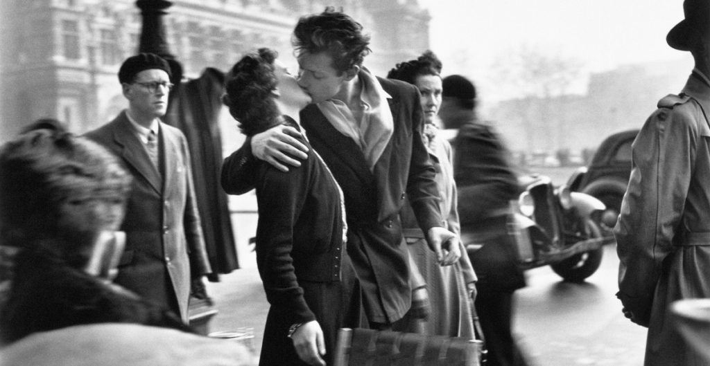 Le meraviglie della vita quotidiana nelle fotografie di Robert Doisneau. Intervista a Gabriel Bauret
